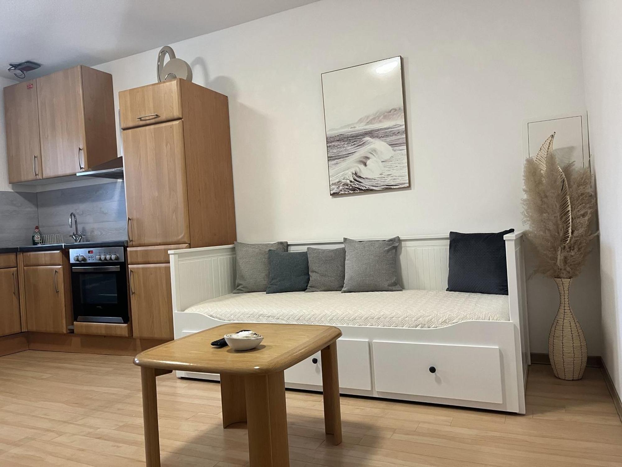Neu Apartment In Schloss Naehe,Parkplatz, Netflix Sögel Екстериор снимка
